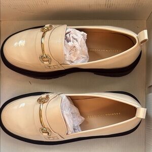 Elegant Cream Loafers with Gold Accents